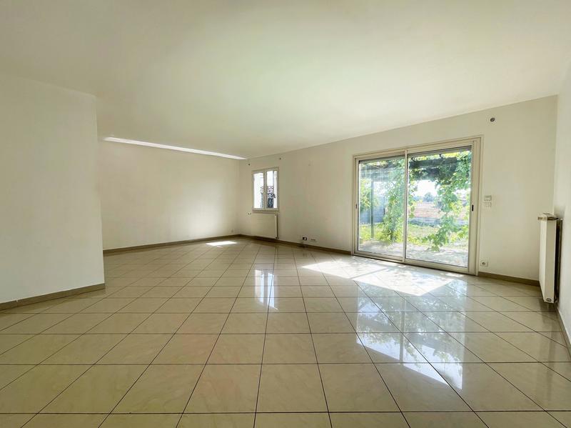 Maison - 111 m² - 6 pièces