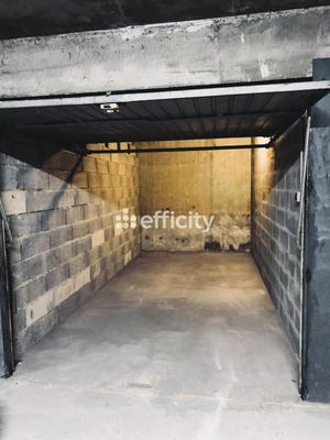 Parking / Garage - 12 m²