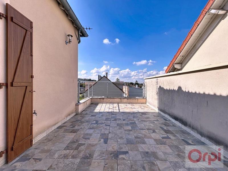 Demeure - 203 m² - 9 pièces