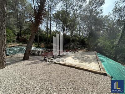 Local d'activité / Entrepôt - 1 330 m²