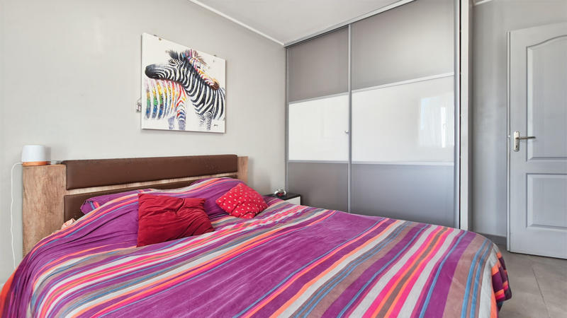 Maison - 92 m² - 5 pièces