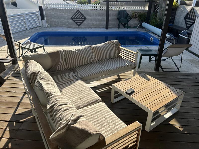 Maison - 163 m² - 8 pièces