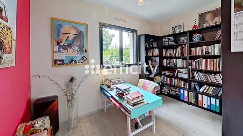 Maison - 161 m² - 7 pièces