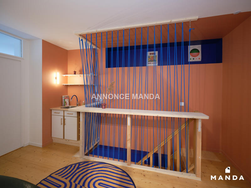 Chambre - 14 m² - 12 pièces