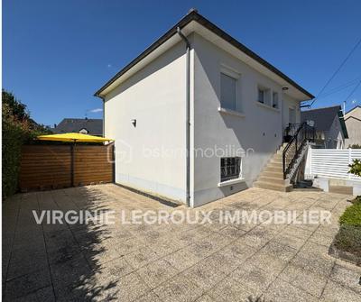 Maison - 90 m² - 6 pièces