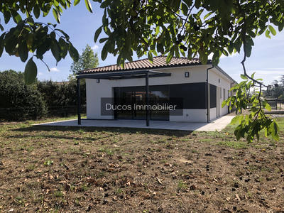 Villa - 90 m² - 4 pièces