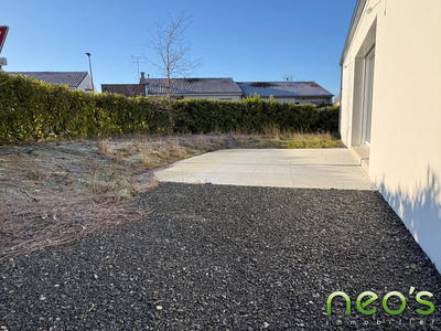 Maison - 92 m² - 4 pièces