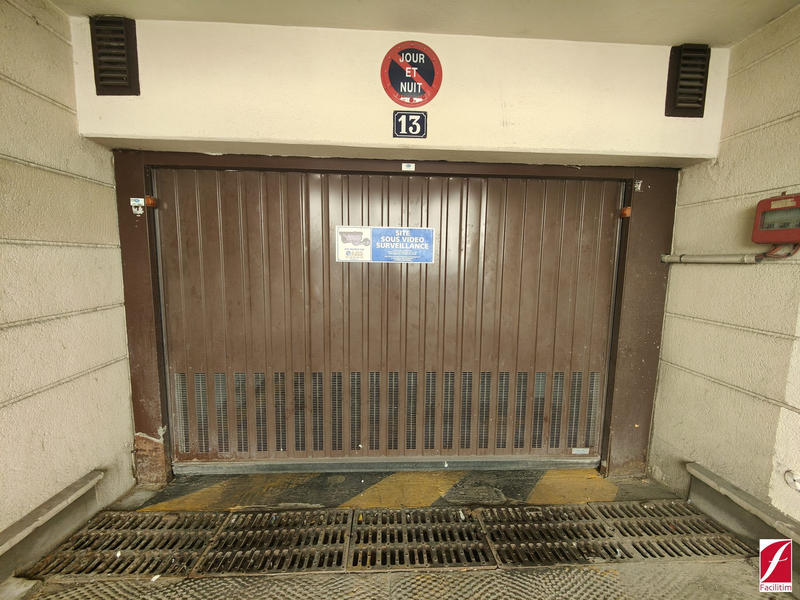 Parking / Garage - 13 m²