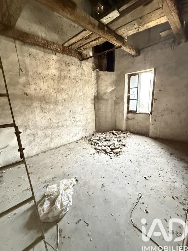 Maison - 360 m² - 7 pièces