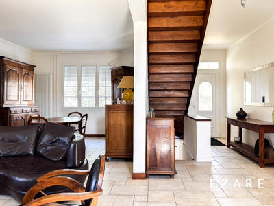 Maison - 191 m² - 7 pièces