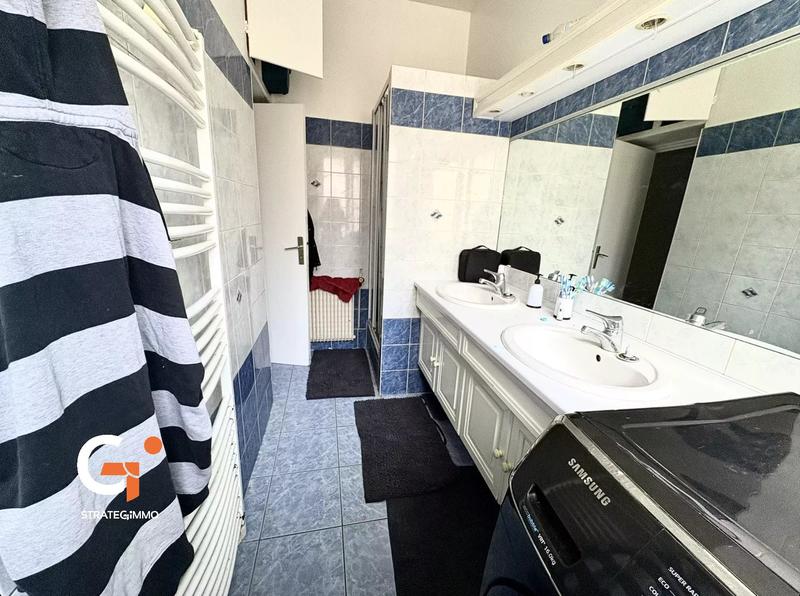 Appartement - 82 m² - 3 pièces