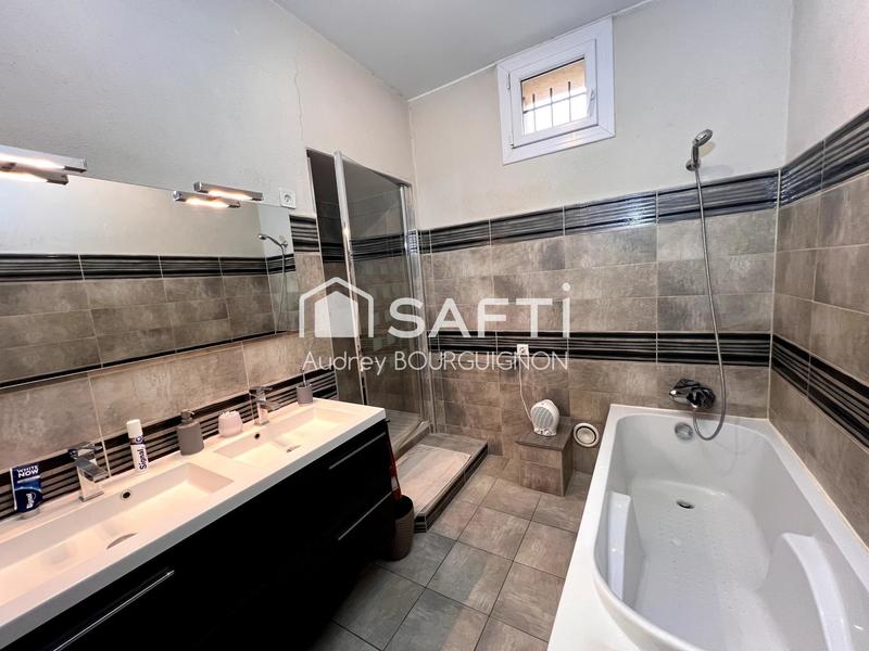 Maison - 115 m² - 4 pièces