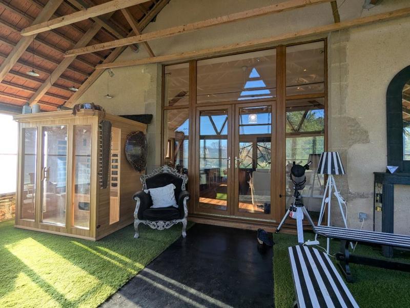 Maison - 225 m² - 11 pièces