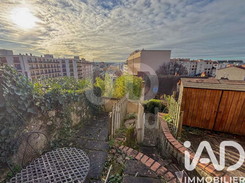 Maison de ville - 239 m² - 9 pièces