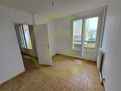 Appartement - 81 m² - 5 pièces