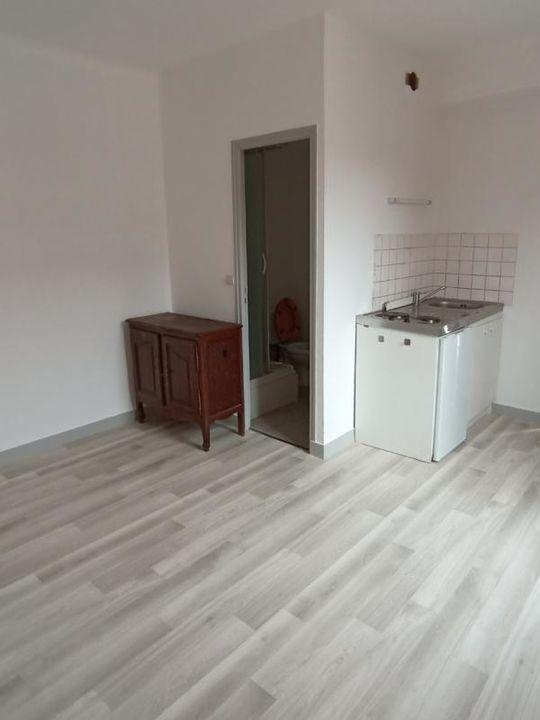 Studio - 15 m² - 1 pièce