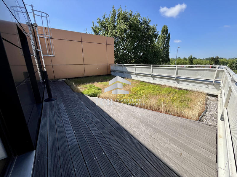 Local d'activités - 1 175 m²