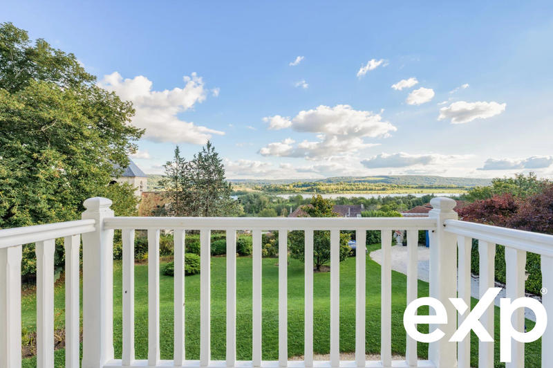 Maison - 196 m² - 7 pièces