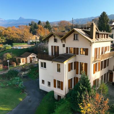 Maison ancienne - 325 m² - 13 pièces