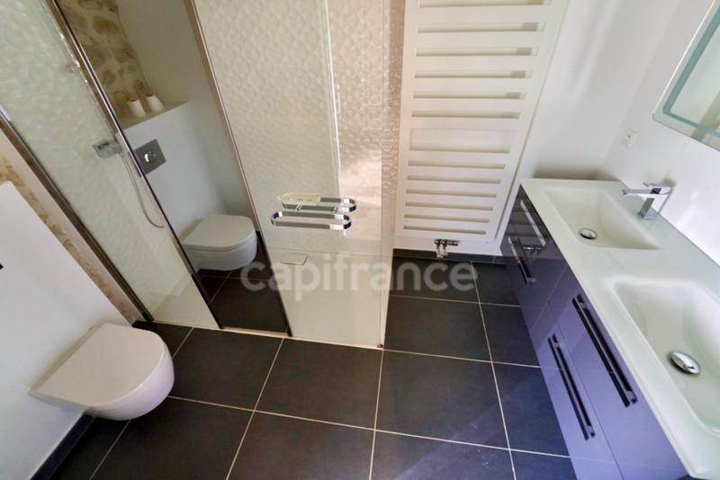 Maison - 290 m² - 8 pièces