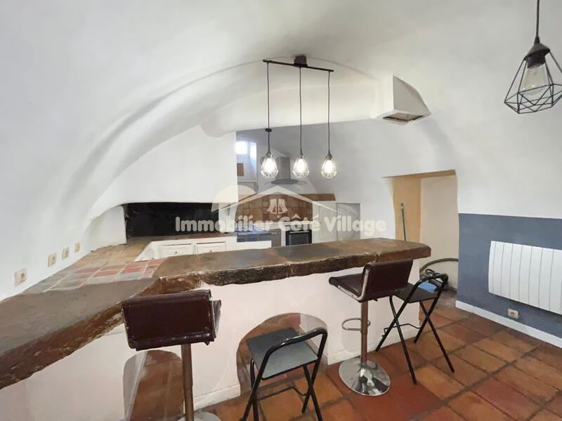 Appartement - 111 m² - 4 pièces