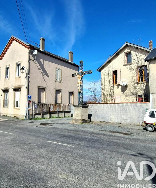 Maison de village - 230 m² - 7 pièces