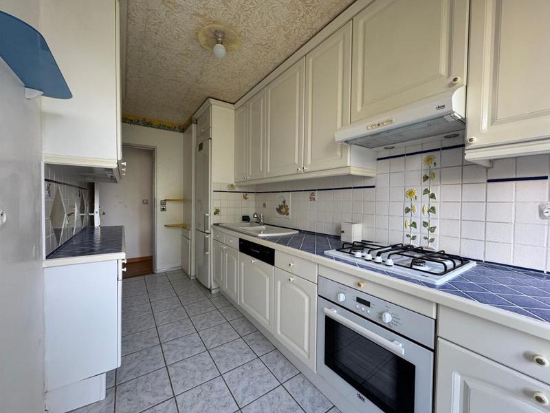 Appartement - 77 m² - 4 pièces