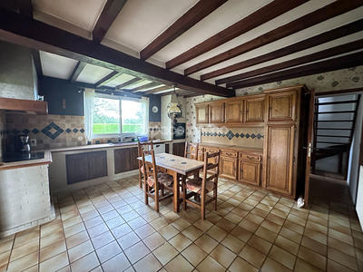 Maison - 213 m² - 7 pièces