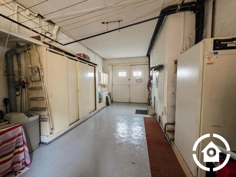 Maison - 147 m² - 7 pièces