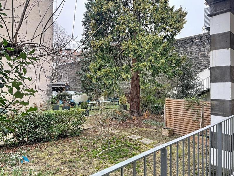 Appartement - 91 m² - 3 pièces