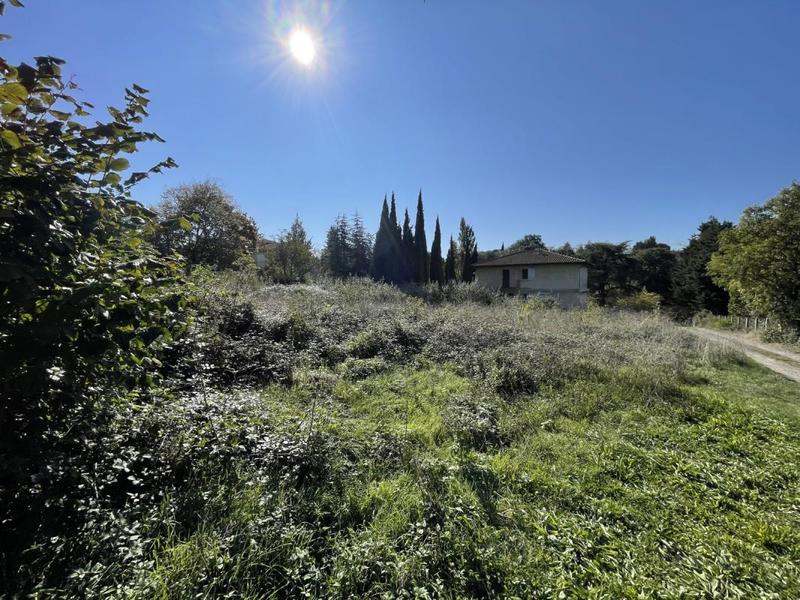 Terrain constructible - 603 m²