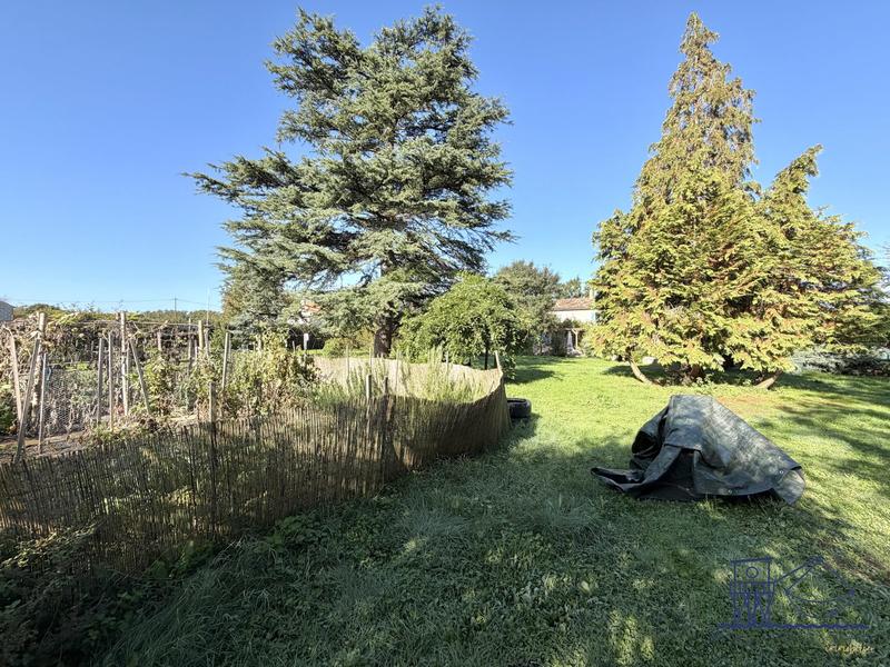 Maison ancienne - 330 m² - 7 pièces