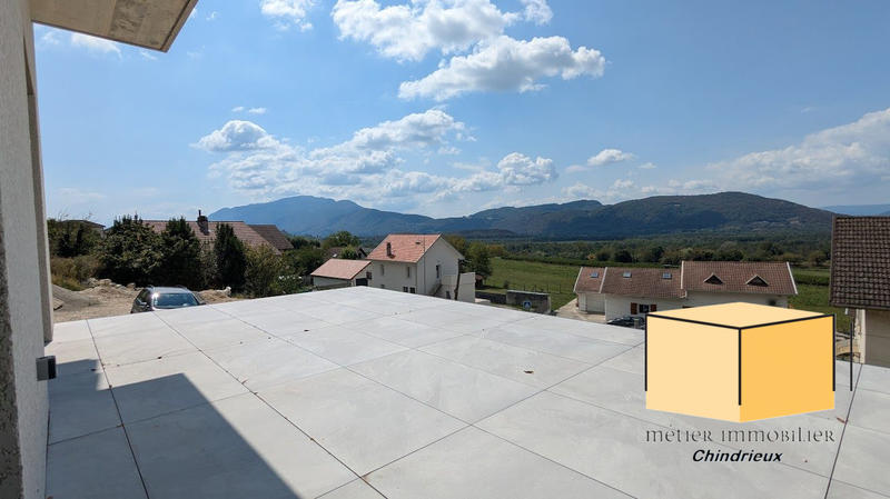 Maison - 95 m² - 5 pièces