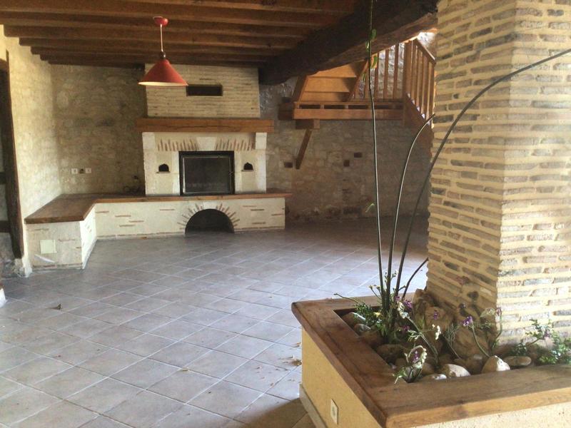 Maison - 305 m² - 12 pièces