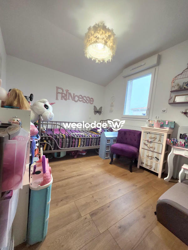 Maison - 94 m² - 4 pièces