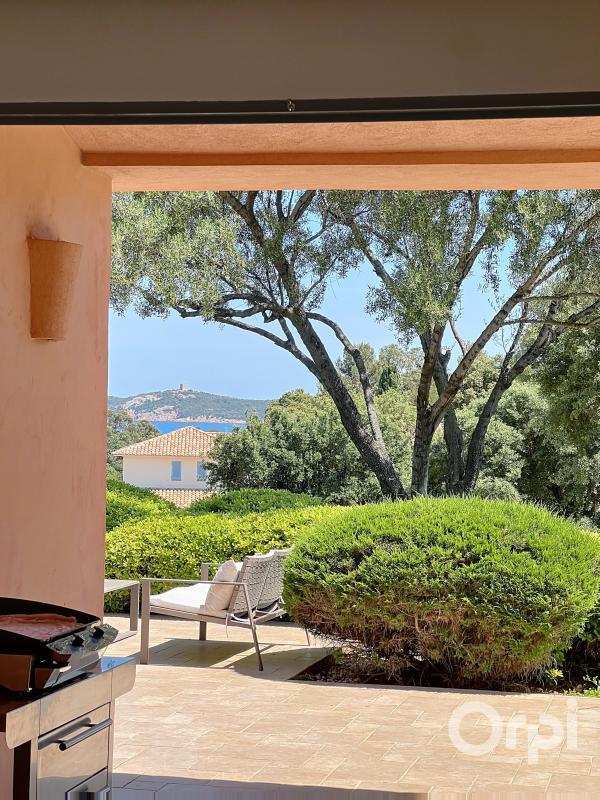 Villa - 260 m² - 6 pièces