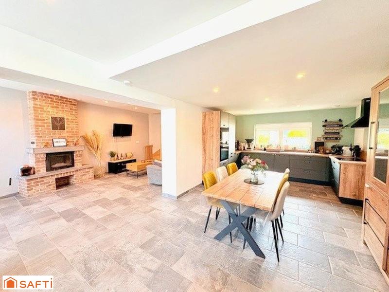 Maison - 95 m² - 6 pièces