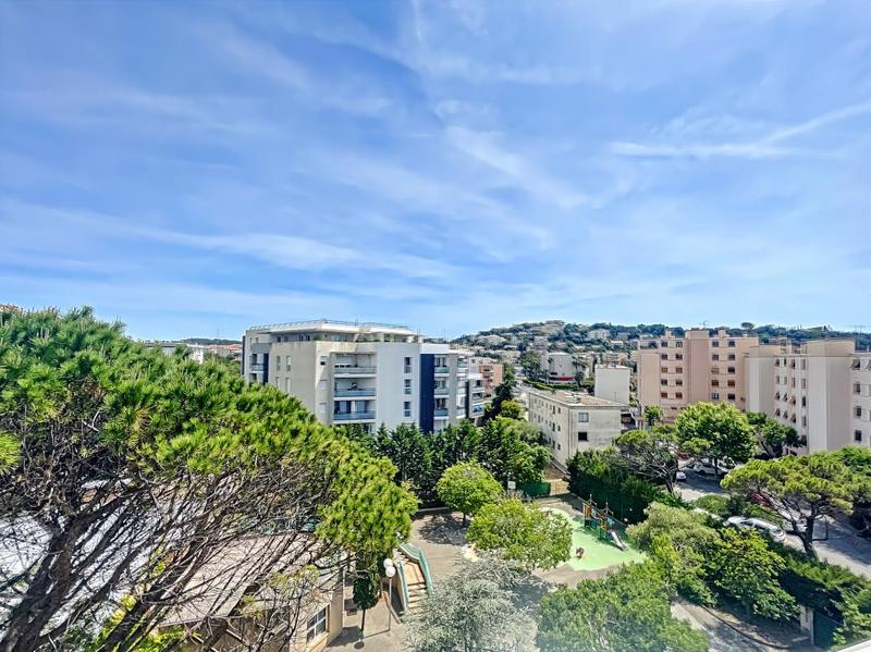 Appartement - 70 m² - 2 pièces