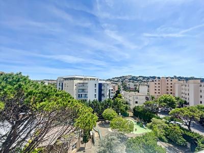 Appartement - 70 m² - 2 pièces