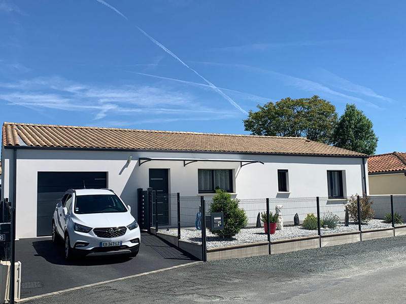 Maison - 98 m² - 4 pièces