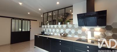 Maison - 140 m² - 6 pièces