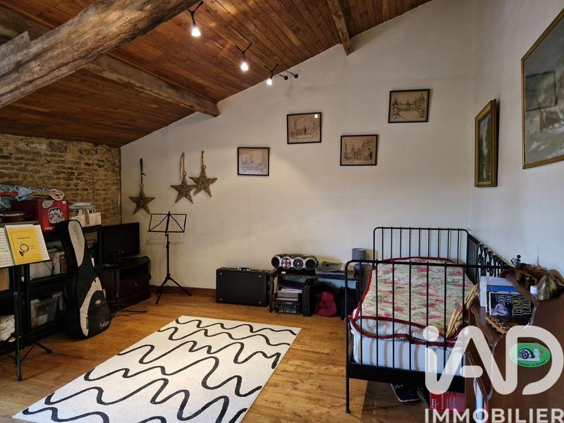 Maison - 330 m² - 12 pièces