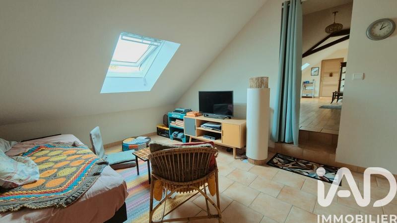 Maison - 260 m² - 9 pièces