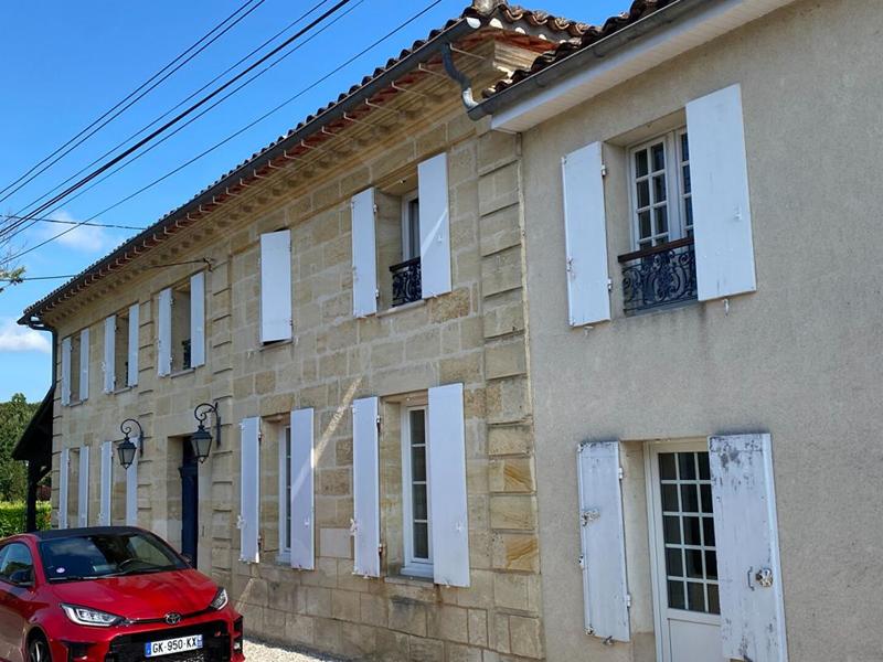 Maison - 250 m² - 7 pièces