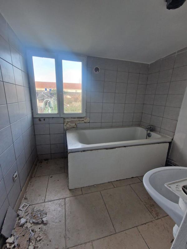 Immeuble - 110 m² - 6 pièces