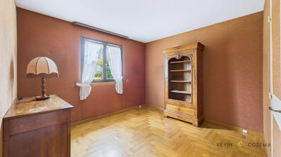 Maison - 145 m² - 8 pièces