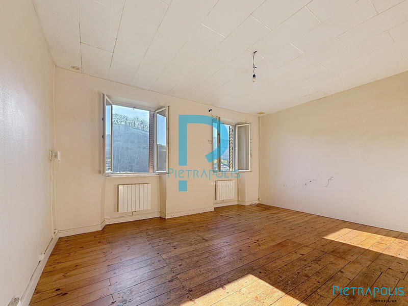 Maison - 90 m² - 3 pièces