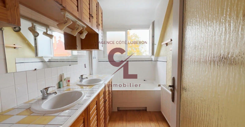 Maison - 191 m² - 8 pièces