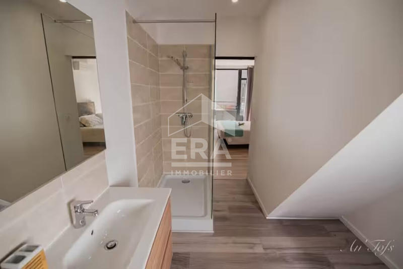 Immeuble - 5 pièces