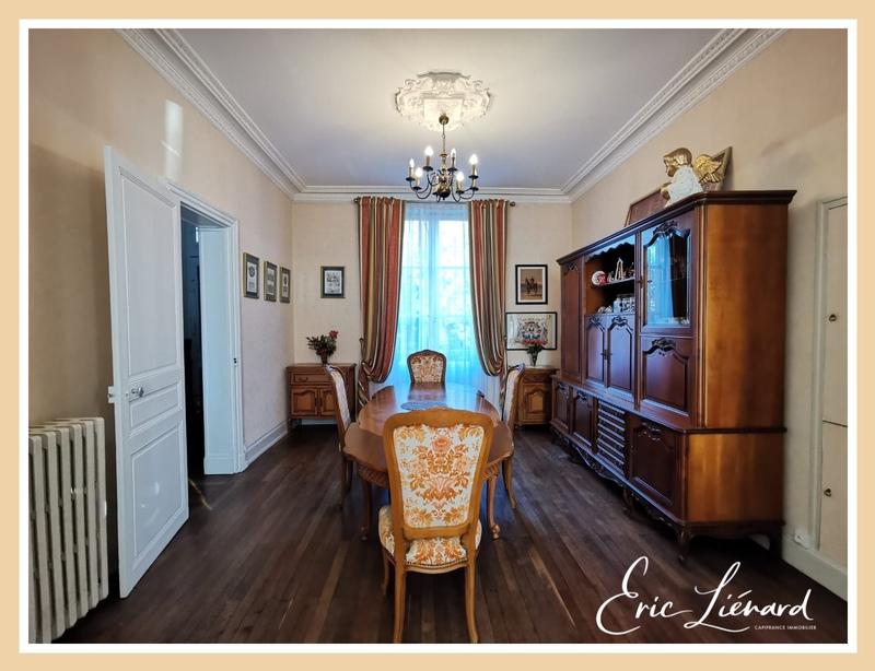 Demeure - 168 m² - 8 pièces